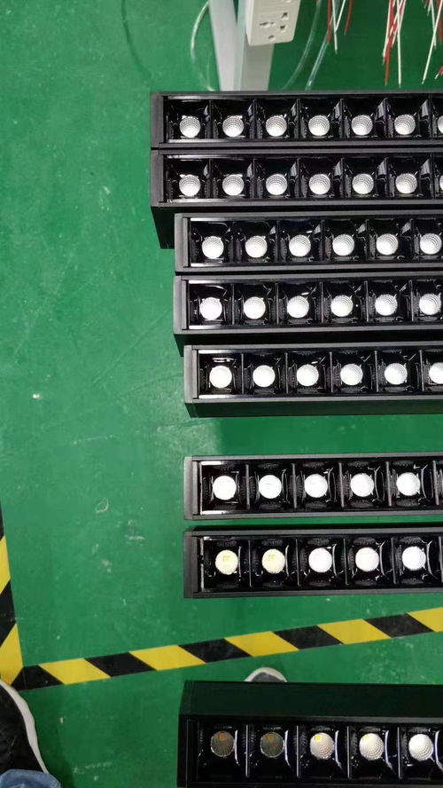 重慶條形射燈非標(biāo)定制